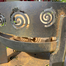 Laden Sie das Bild in den Galerie-Viewer, Little King Ø 50 cm Feuerschale