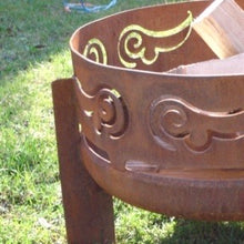 Laden Sie das Bild in den Galerie-Viewer, Wings Ø 75 cm Feuerschale